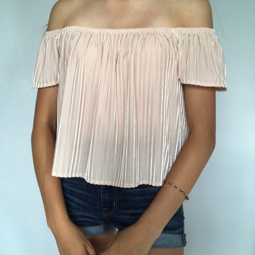 Forever 21 off the shoulder blouse